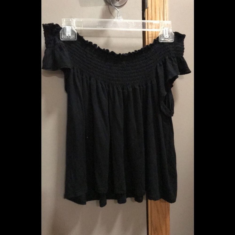 black american eagle off the shoulder top